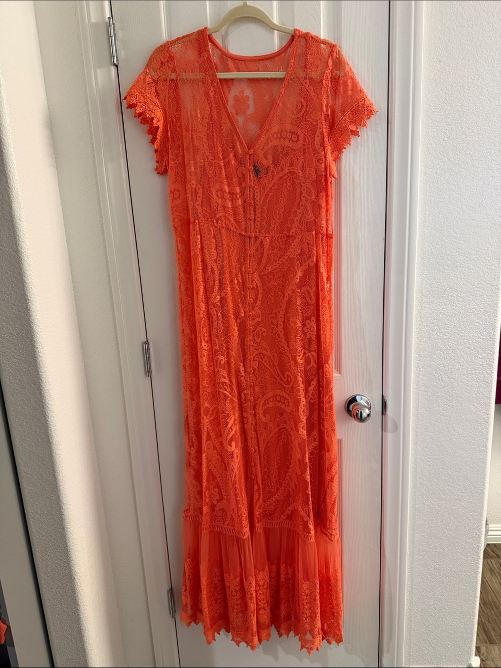 torrid Orange Lace Maxi Dress with Cap Sleeves NWT size 1  14-16